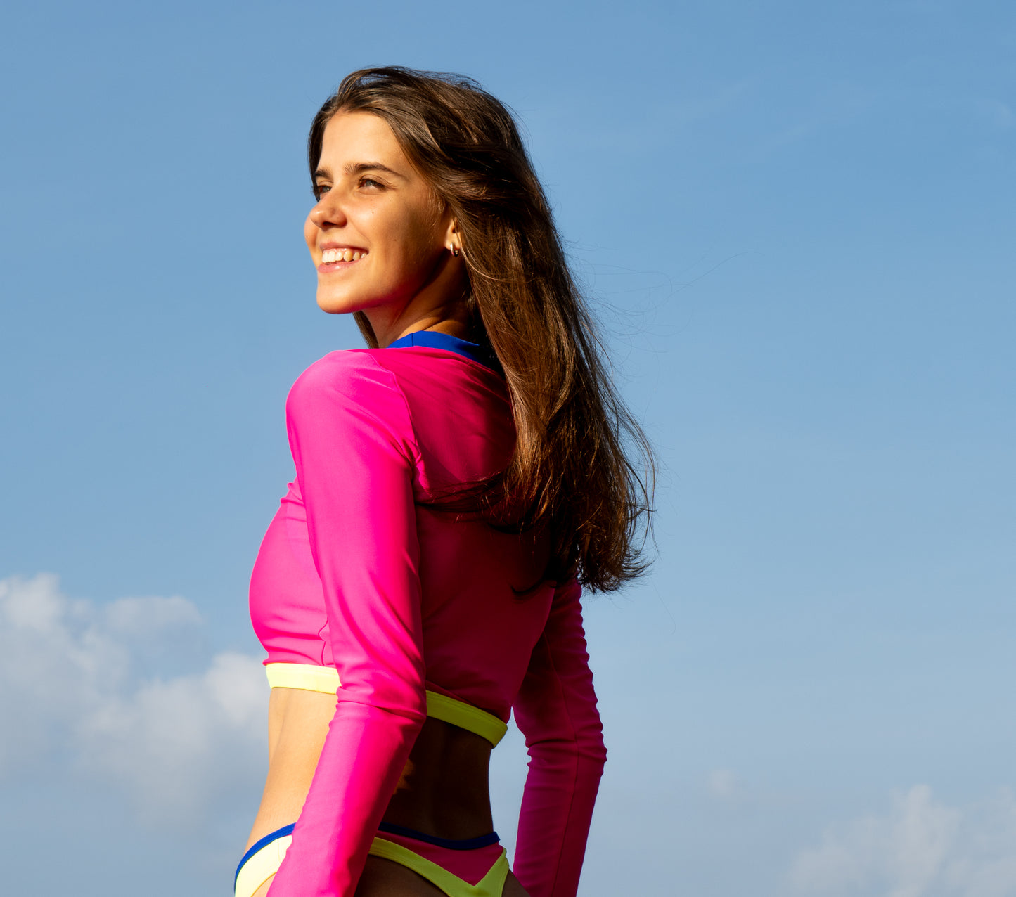 Cropped Rash Guard in pink for aquatic sports